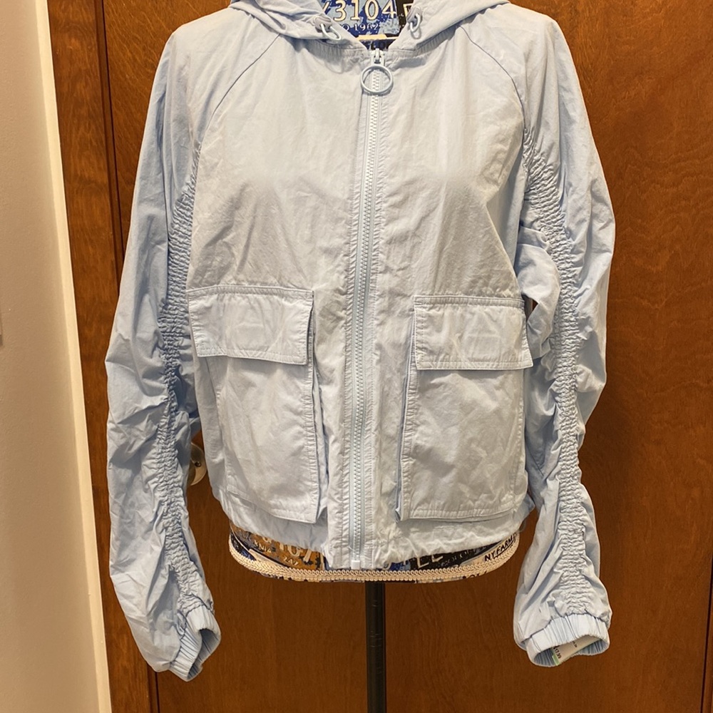 Fabletics Jacket Size Medium - image 3